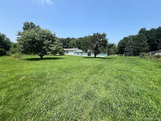 6197 Sober Rd, Fowlerville, MI 48836 - view of green lawn