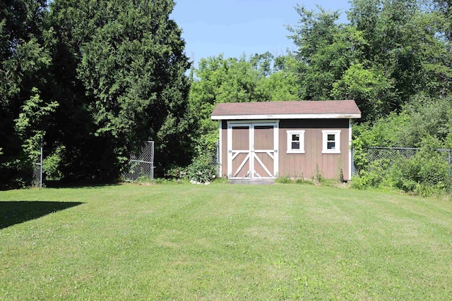 8141 N Elms Rd, Flushing, MI 48433 - view of shed
