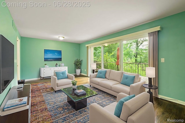 1481 Oakbrook E, Rochester, MI 48307 - living area with wood finished floors and baseboards