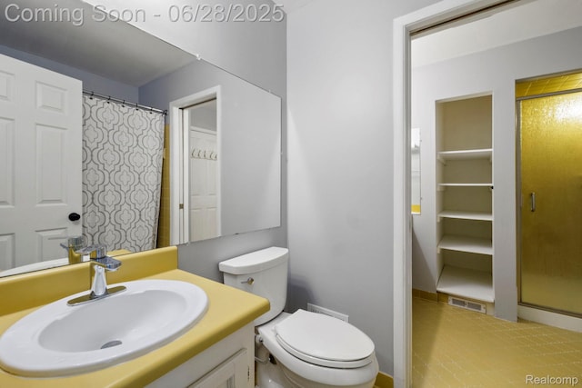 1481 Oakbrook E, Rochester, MI 48307 - full bathroom featuring vanity and a shower with curtain