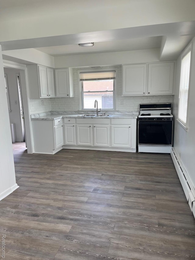 23702 Crossley Ave, Hazel Park, MI 48030 - photo 3