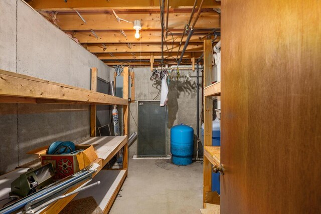 2360 Montclair Ave NW, Walker, MI 49544 - unfinished basement featuring a water pressure tank