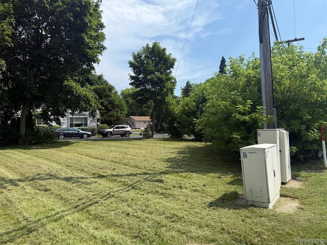 2920 Hensman St, Troy, MI 48320