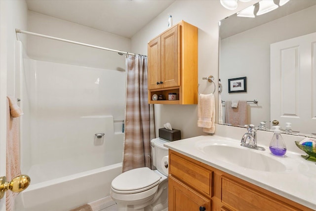 7520 Haflinger Cir, Kalamazoo, MI 49009 - bathroom featuring vanity and shower / bath combination with curtain