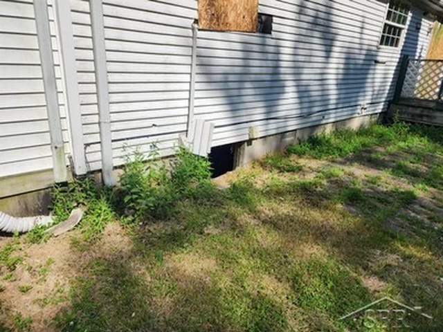 2502 Lynnwood Ave, Saginaw, MI 48601 - view of side of property