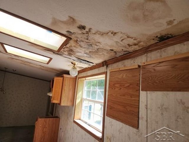 2502 Lynnwood Ave, Saginaw, MI 48601 - detailed view