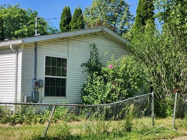 2502 Lynnwood Ave, Saginaw, MI 48601 - view of home's exterior