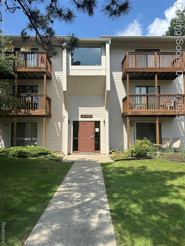 30028 W 12 Mile Rd, Farmington, MI 48334 - view of building exterior