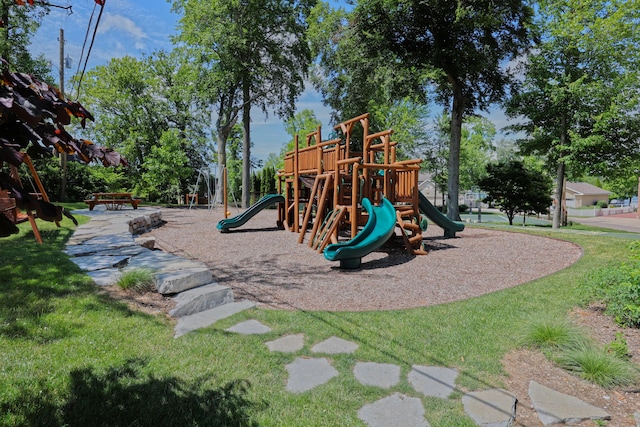 31467 Maple Island Rd, Dowagiac, MI 49047 - view of communal playground