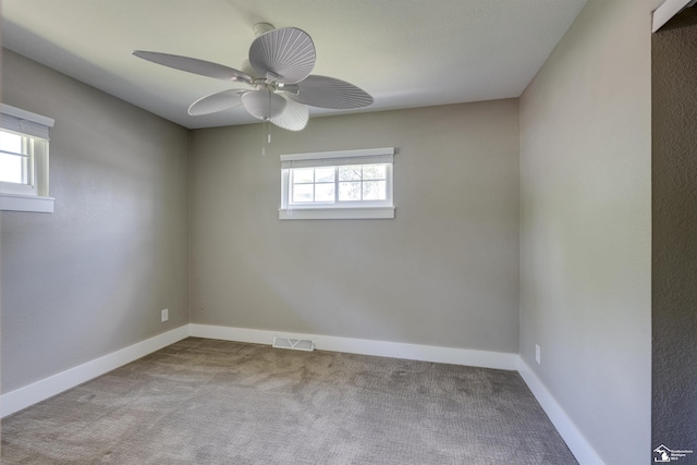 7558 Indian Rd, Temperance, MI 48182 - unfurnished room featuring carpet floors and ceiling fan