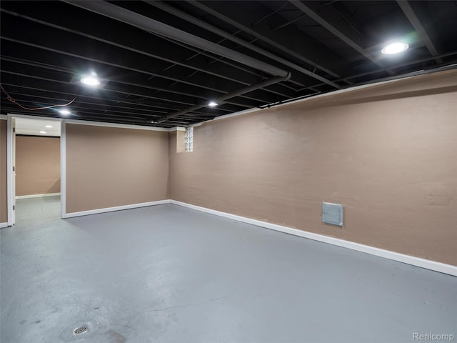 7420 Coolidge, Center Line, MI 48015 - finished basement featuring baseboards