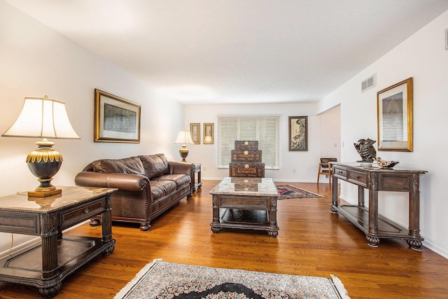 3924 Penberton Dr, Ann Arbor, MI 48105 - living area with wood finished floors
