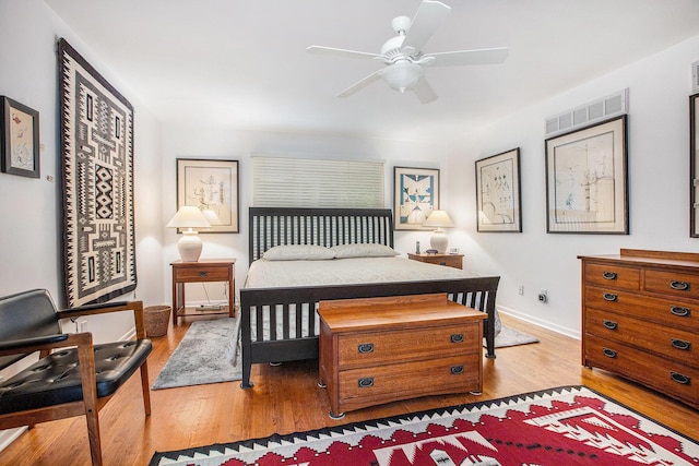 3924 Penberton Dr, Ann Arbor, MI 48105 - bedroom with wood finished floors and ceiling fan