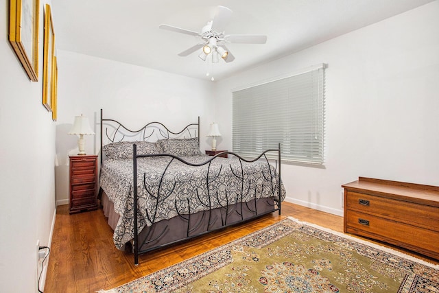 3924 Penberton Dr, Ann Arbor, MI 48105 - bedroom with wood finished floors and ceiling fan