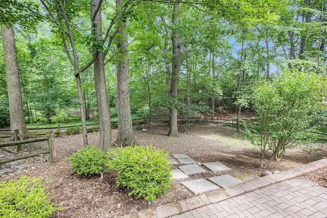 3924 Penberton Dr, Ann Arbor, MI 48105 - view of yard