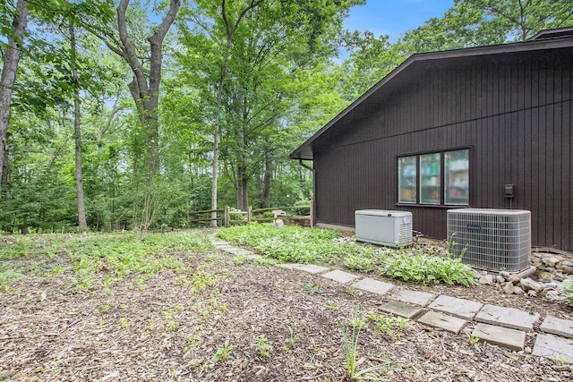 3924 Penberton Dr, Ann Arbor, MI 48105 - view of side of property featuring a central air condition unit