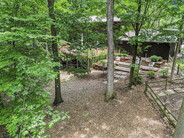 3924 Penberton Dr, Ann Arbor, MI 48105 - view of yard with a deck