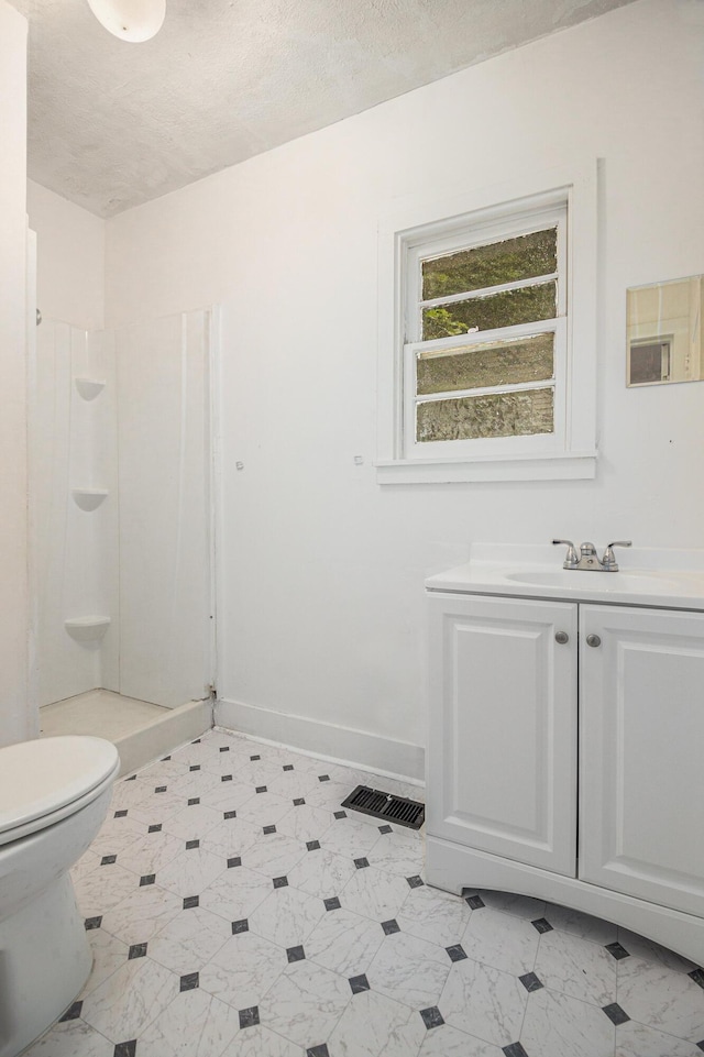 811 Larned St, Lansing, MI 48912 - bathroom featuring vanity and a shower