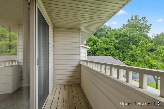 2685 Hillandale Dr NW, Walker, MI 49534 - view of balcony