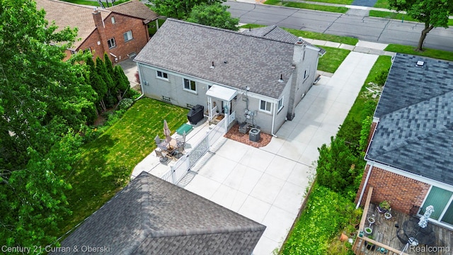 32204 Leelane, Farmington, MI 48336 - aerial view of property and surrounding area