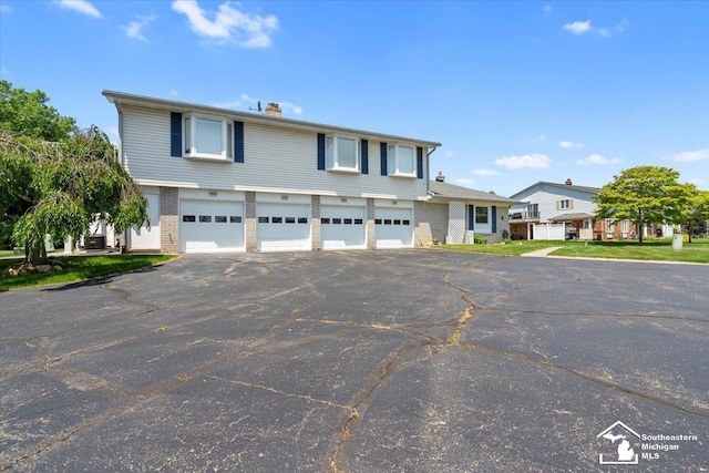 30334 Windsor Dr, Gibraltar, MI 48173 - photo 9