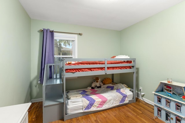 437 Collindale Ave NW, Grand Rapids, MI 49504 - bedroom featuring wood finished floors and baseboards