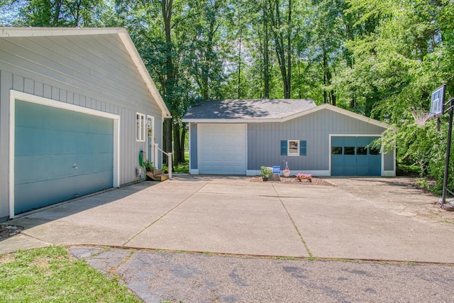 279 Ardelean Dr, Owosso, MI 48867 - view of detached garage