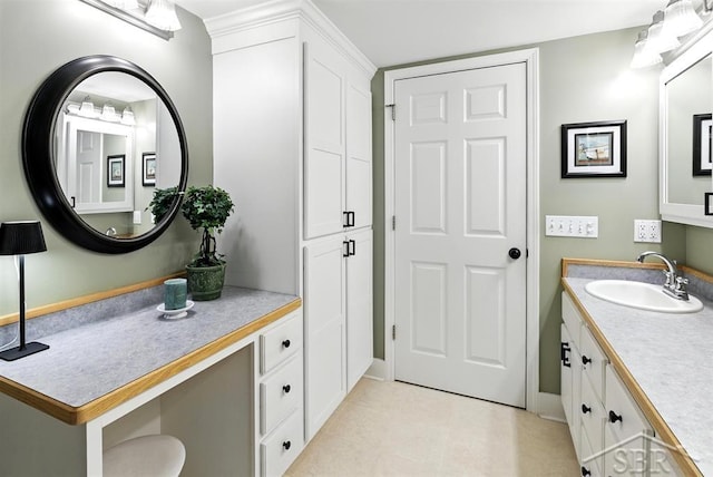 2816 Chippewa Ln, Midland, MI 48640 - bathroom featuring vanity and baseboards