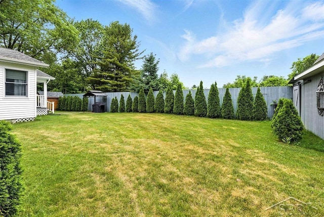 2816 Chippewa Ln, Midland, MI 48640 - view of yard
