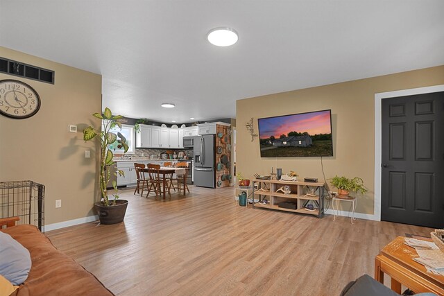 870 Seneca Pl, Cadillac, MI 49601 - photo 8