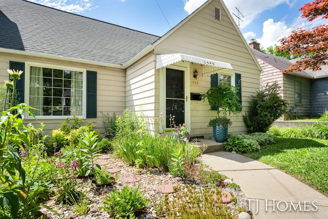 1545 Fuller Ave NE, Grand Rapids, MI 49505 - view of front of house featuring a shingled roof