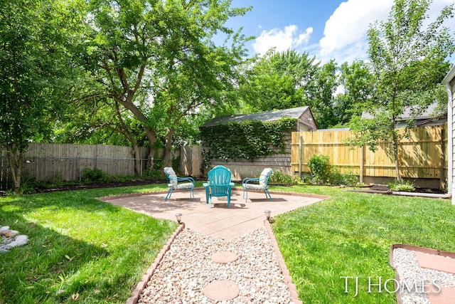 1545 Fuller Ave NE, Grand Rapids, MI 49505 - fenced backyard with a patio