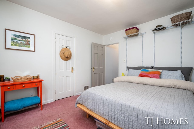 1545 Fuller Ave NE, Grand Rapids, MI 49505 - carpeted bedroom featuring baseboards