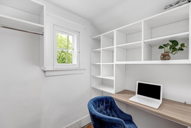 313 Moross Rd, Grosse Pointe Farms, MI 48236 - unfurnished office featuring built in desk