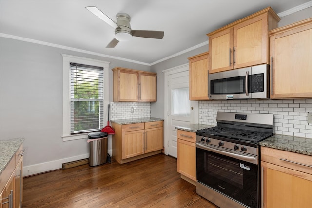 313 Moross Rd, Grosse Pointe Farms, MI 48236 - kitchen with appliances with stainless steel finishes, a ceiling fan, ornamental molding, decorative backsplash, and dark wood-style flooring