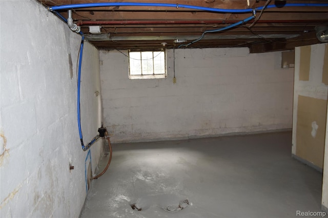 316 W Rankin St, Flint, MI 48505 - view of below grade area