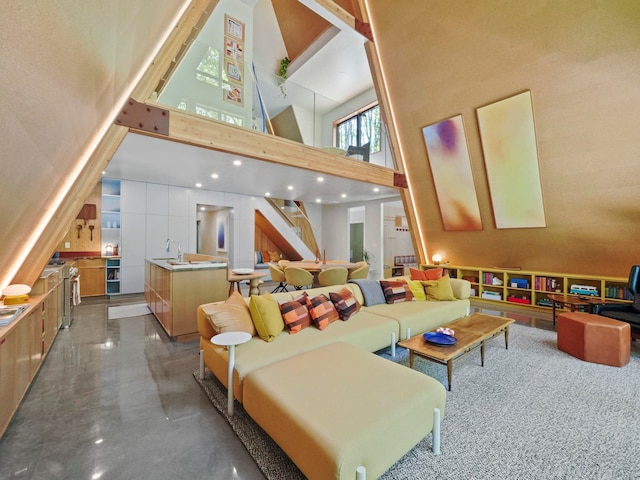 5277 Tyrol Ln, Harbor Springs, MI 49740