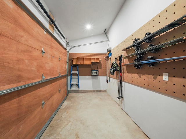 5277 Tyrol Ln, Harbor Springs, MI 49740