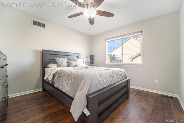 7590 Acorn Hill Ct, West Bloomfield, MI 48323 - bedroom featuring wood-type flooring and a ceiling fan