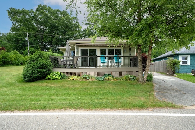 70749 Sunset Blvd, Union, MI 49130 - view of front of property featuring driveway and covered porch