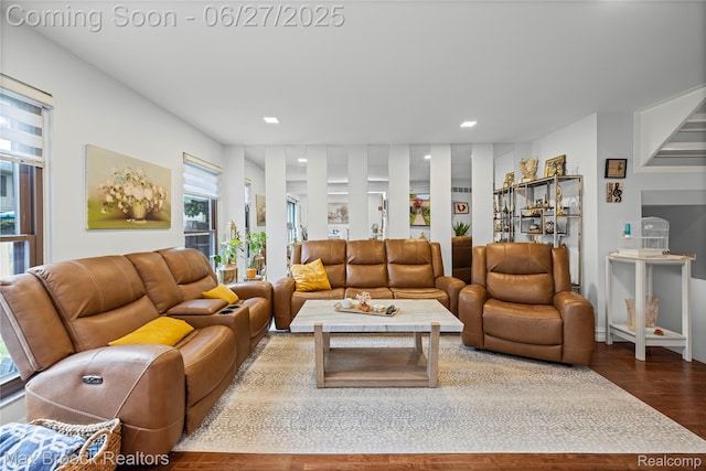 31723 Forest Ln, Warren, MI 48093 - living area featuring wood finished floors and recessed lighting