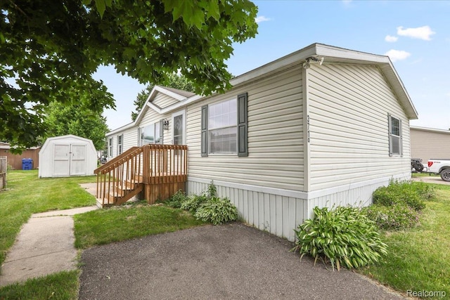 3710 Elm Ct, Clarkston, MI 48348 - photo 3