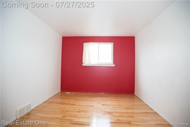 25702 Cambridge Ct, Roseville, MI 48066 - photo 11