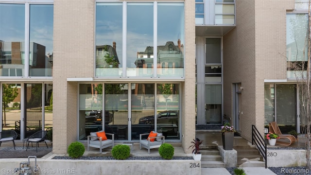 284 Alfred St, Detroit, MI 48201 - photo 4
