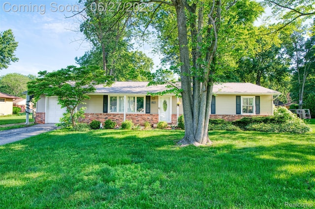 1192 Oakmont Dr, Temperance, MI 48182 - photo 1