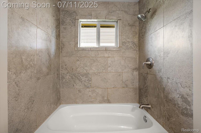 27043 Lorenz St, Madison Heights, MI 48071 - full bath with  shower combination