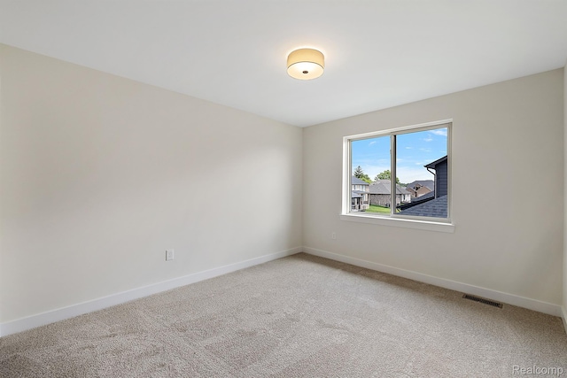 53650 Romeo Plank Rd, Macomb, MI 48042 - unfurnished room featuring light carpet