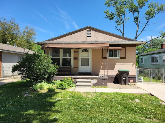 6163 Glenis St, Taylor, MI 48180 - view of front of house with covered porch and a gate