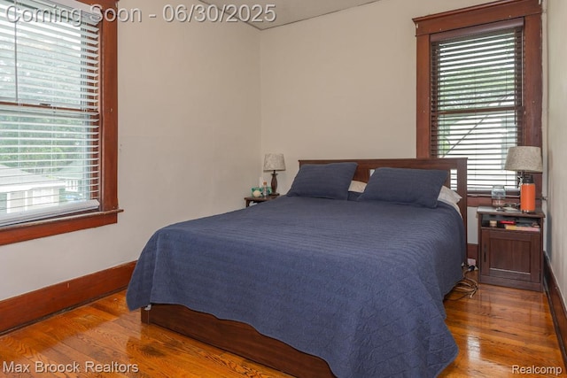 464 E Cambourne St, Ferndale, MI 48220 - bedroom with wood finished floors and baseboards