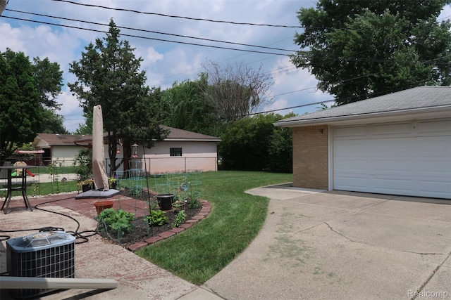 28242 Aline Dr, Warren, MI 48093 - view of yard featuring an outbuilding